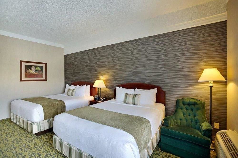 Salt Plaza Surestay Collection By Western