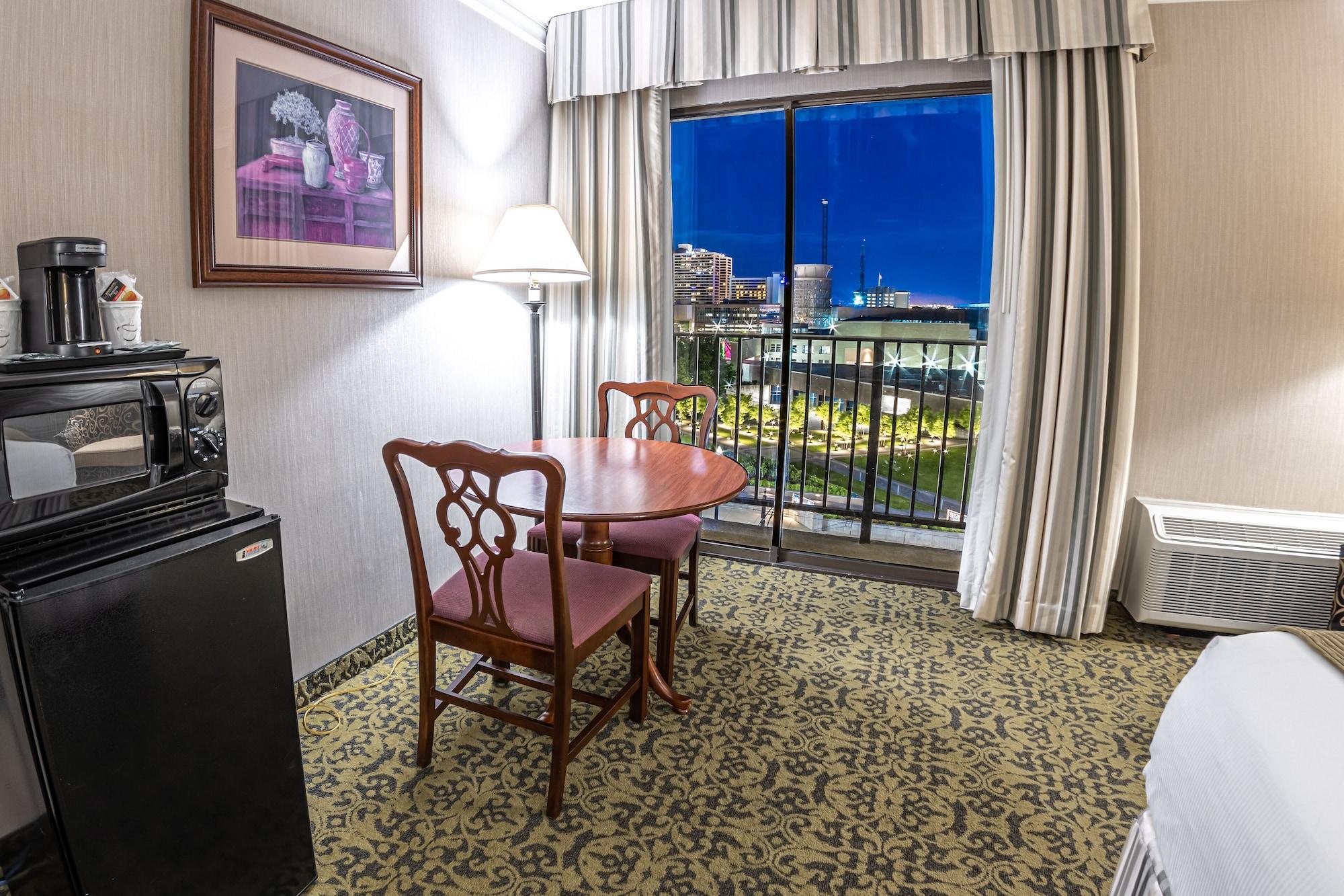 Salt Plaza Surestay Collection By Western Hotel