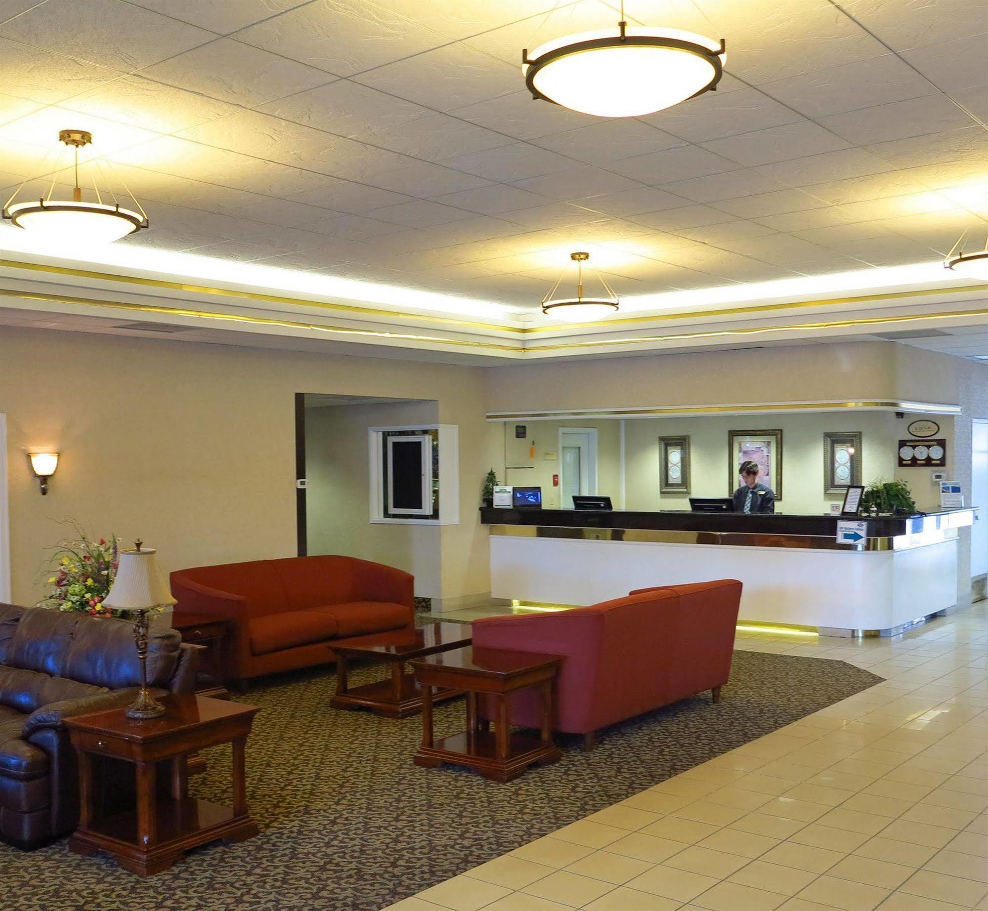 Salt Plaza Surestay Collection By Western Hotel